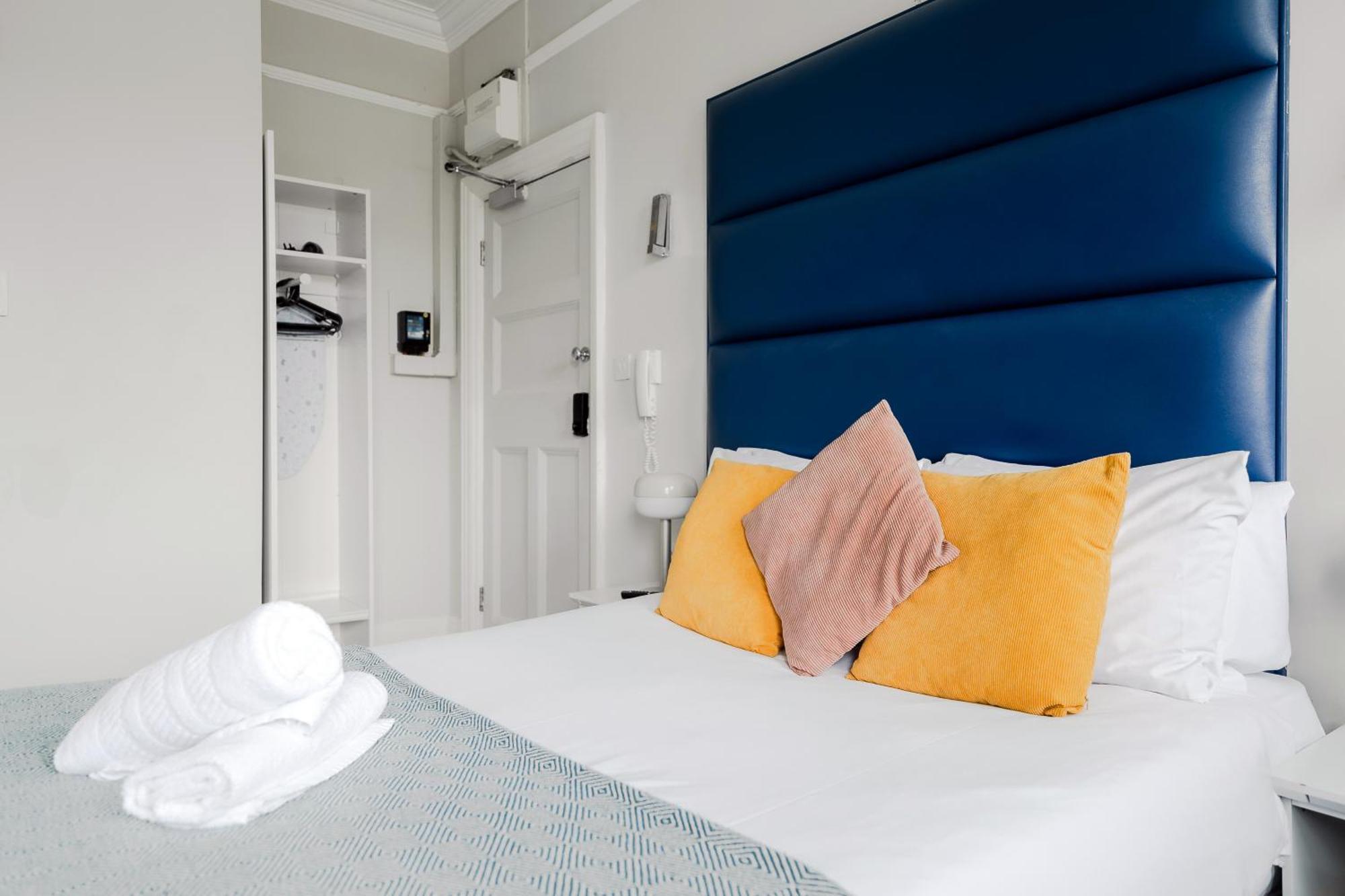 Apartments In The Heart Of High Street Kensington London Exterior photo